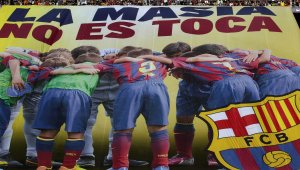 Скандал тресе Барса! Треньор на Меси и Шави искал секс от 60 деца