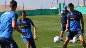 Левски тренира без трио