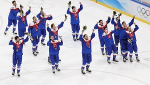 Словакия грабна бронза в Пекин, 17-годишен хокеист пише история