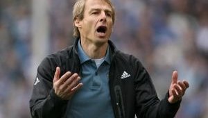 Шефовете на Байерн на крачка от решението