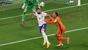 Ван Дайк знае какво липсва на "лалетата"