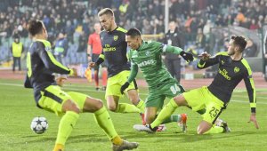 Арсенал и Милан дебнат Лудогорец в Лига Европа