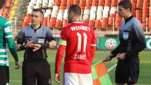 ЦСКА се чуди за Занев и Кери