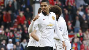 Арсенал вади 12 милиона паунда за Крис Смолинг