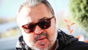 Ясен Петров говори по всички горещи теми и отсече: Критикувайте мен!