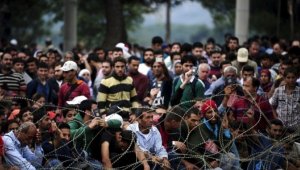 УЕФА организира и футболен турнир за бежанци