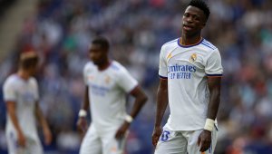 Каталунци треснаха Реал Мадрид, но "кралете" пак са на върха