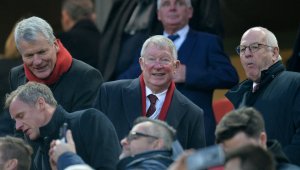 Великани: Сър Алекс поздравил Крал Кени за титлата на Ливърпул