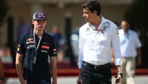 Макс и Тото на тайна среща в Средиземно море? 