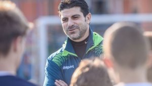 Локо Пловдив по стъпките на Левски и Ботев: Играчите намалиха заплатите си