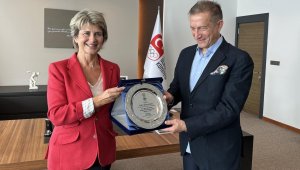 Весела Лечева се срещна с колегата си от Турция