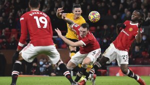 "Вълците" ухапаха лошо трагичен Юнайтед 