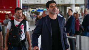 Битката за БФС: Гонзо със зверска атака срещу Бербатов