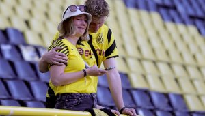 Дортмунд разплака феновете си и чрез билетите