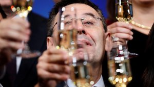 Бартомеу: Един ден Шави ще води Барса