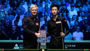 Ву измъчи Робъртсън, но австралиецът все пак триумфира на "Инглиш Оупън"