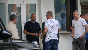 Фенове на Левски към Тити Папазов: Вземи да се скриеш някъде!