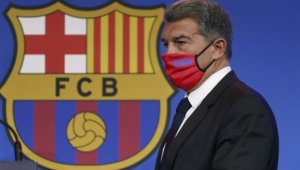 Ще се стигне ли до провал? Шейх с ултиматум към Барса заради Шави