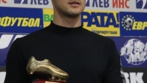 Коце Хазуров: Надявам се да играя за България