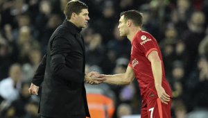 Ливърпул дава нов договор на "стара пушка"