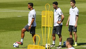 Германците сигурни: Ние сме фаворити на Евро 2016