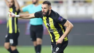 Бензема за завръщане в Лион: Не казвам не