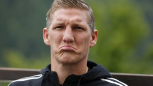 Манчестър Юнайтед ще се пробва с Швайнщайгер