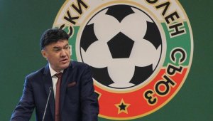 Да се посмеем с БФС: Реферите остават без шеф до старта на плейофите