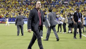 Селекционерът на Колумбия скочи на КОНМЕБОЛ заради... Шакира