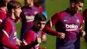 Меси е забравен: Новите звезди на Барса са Педри и Фати