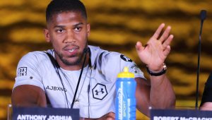 Джошуа: Боря стреса за Пулев с нова кола + ВИДЕО