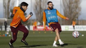 Двама подсилват Кралете за мадридското дерби