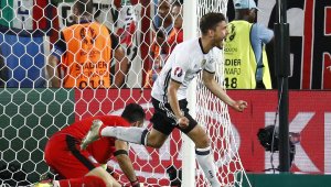 Барса се прехласна по Хектор