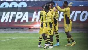 Ботев Пловдив размаза Локо София, но остана на милиметри от Топ 6