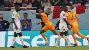 По минути: Сенегал - Нидерландия 0:2 