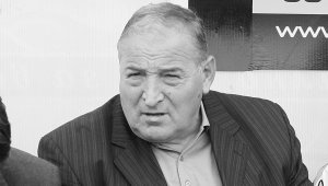 И Славия почете легендата Димитър Пенев