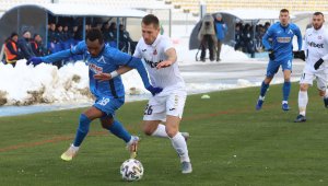 Левски само с трансферни издънки от Швеция