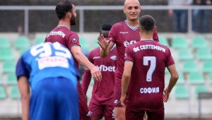 ПРОГНОЗА: Септември - Ботев Пловдив 