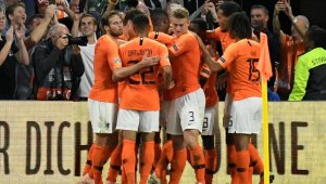 16 години по-късно: Холандия отново тресна Германия + ВИДЕО