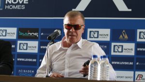 Апостол в синьо: Сираков започва обиколка из страната