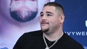 И нокдаун не спря Анди Руис 