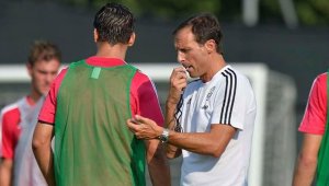 Новият тест на Макс Алегри в Юве