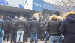 "Син" гняв: Няма да сме съучастници в това загробване!