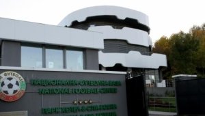 БФС: По 10 заразени в 5 клуба и спираме първенството