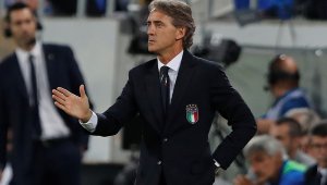 Манчини готви Италия за схема 4-3-3