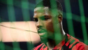 Вратарят на Милан се оказа уникален карък