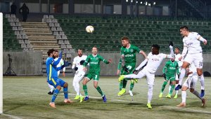 Лудогорец иска двама българи и чужденец 