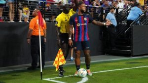 Случи се: Депай скъса с Барса, подписва с Ювентус