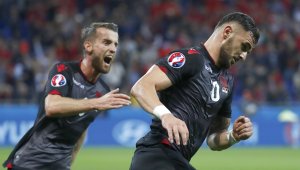 Исторически успех за Албания! "Орлите" пратиха Румъния вкъщи + ВИДЕО