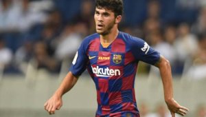 Тотнъм впери поглед в ненужния на Барса Карлес Алена